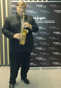 inauguraciónes saxofonista don polo